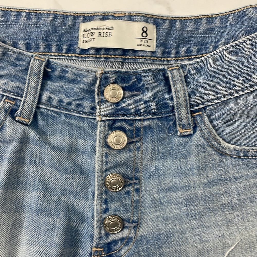 Abercrombie & Fitch denim jeans shorts low rise size 8 /29 - Picture 3 of 6